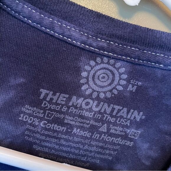 The Mountain Sleeveless Graphic Reverse Tie Dye Patriotic Cat Flag Shirt - Picture 4 of 4